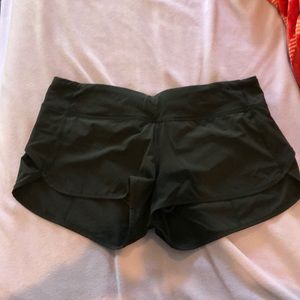 Black Lululemon speed up shorts